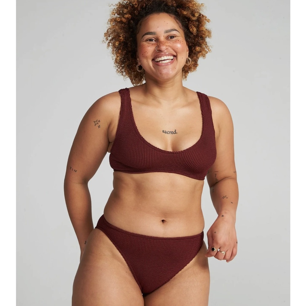 Youswim Eva Standard Waist in Garnet (Stretch I)